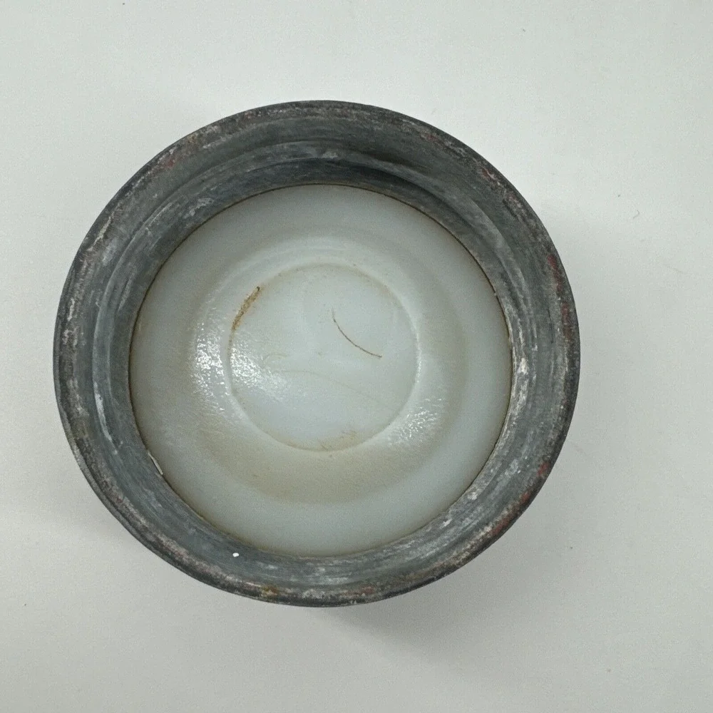 Ball Mason Canning Jar Qt Blue Tint Glass Measure Sculptured 62 C10 w/Zinc Lid